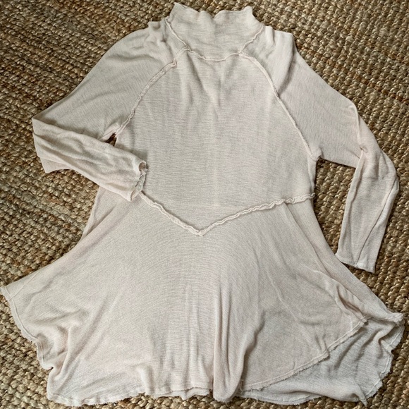 Free People light sweater
